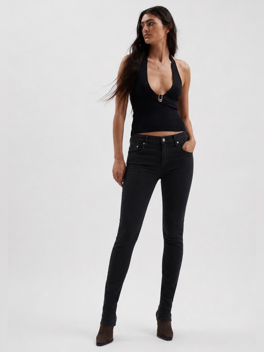Good American Good Legs Black Skinny Jeans Size 6/28 (short inseam 25”)